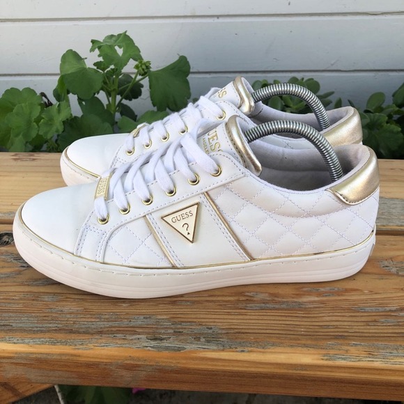 Guess Women's Gilda Atheltic Sneakers size 10 M WGMYSIDE-M White Casual Low Top - Picture 4 of 10